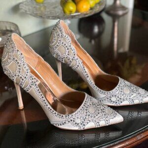 Badgley Mischka Bridal Wedding Heels Size 7 Ivory Crystal Rhinestone Pumps w/Box